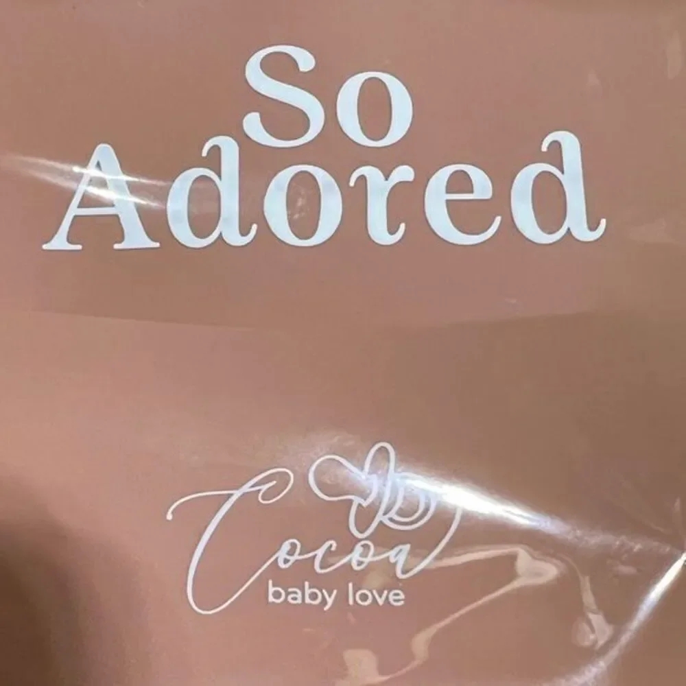 NWT Cocoa Baby Love “So Adored” Silicone‎ Bib One Size